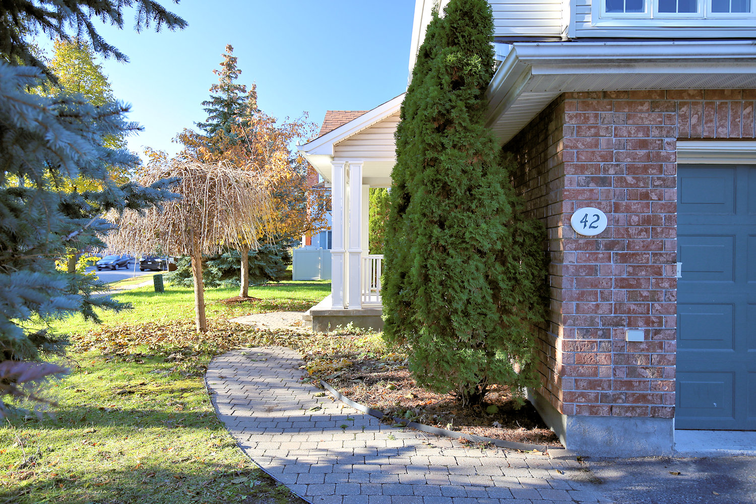 Village Green, Kanata Joan Smith