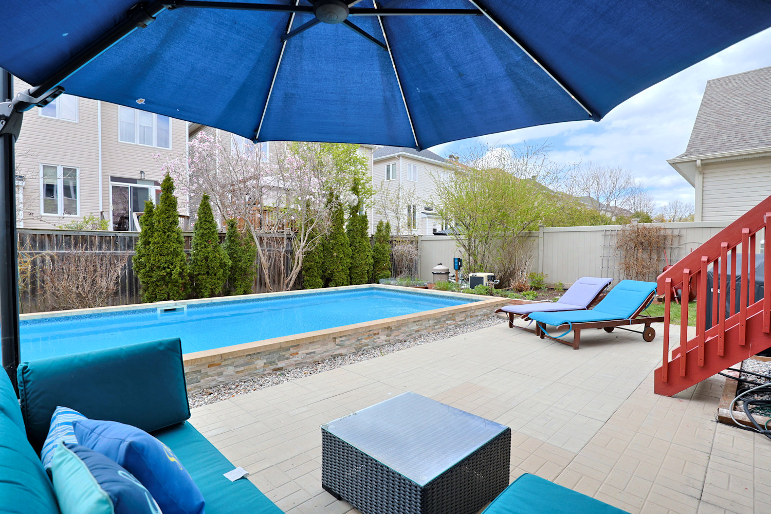 214 Davy Street, Bridlewood, Kanata - backyard with pool