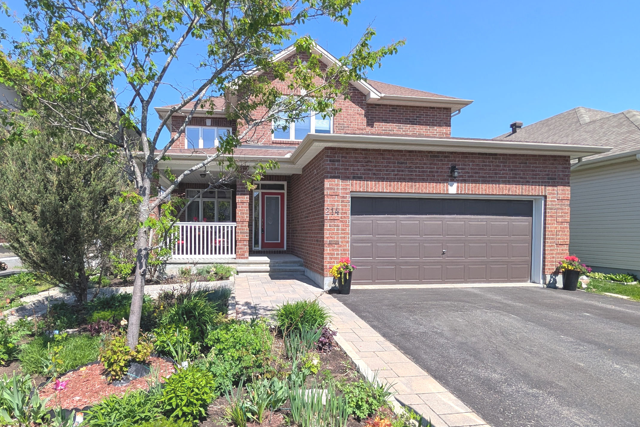 214 Davy Street, Bridlewood, Kanata - home for sale in Ottawa