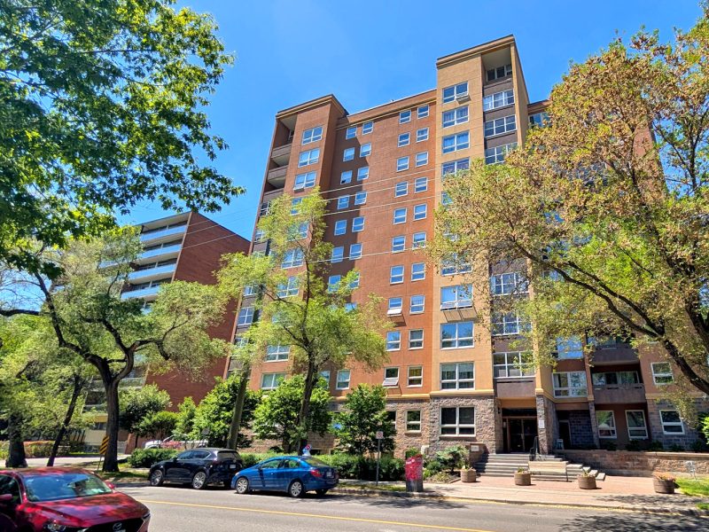 505-373 Laurier Ave East, Sandy Hill, Ottawa - 2 bedroom, 2 bath apartment for sale