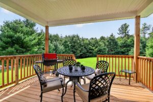 143 Raymond Luhta Crescent Deck and Yard
